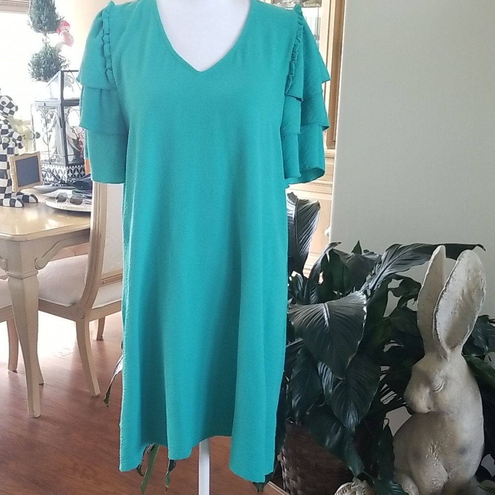 JODIFL Green/Teal Lightweight V-Neck Dress.